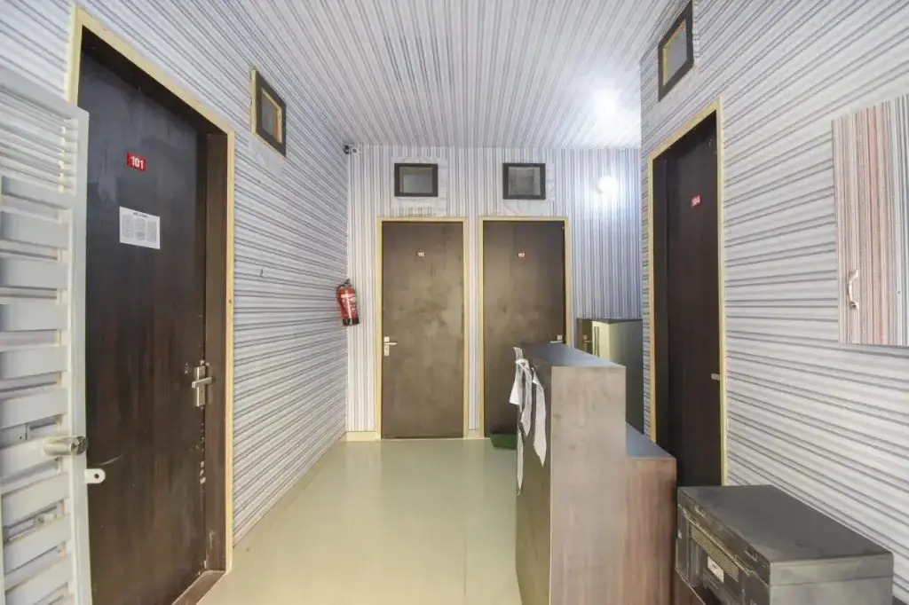 KT Homes by OYO Rooms