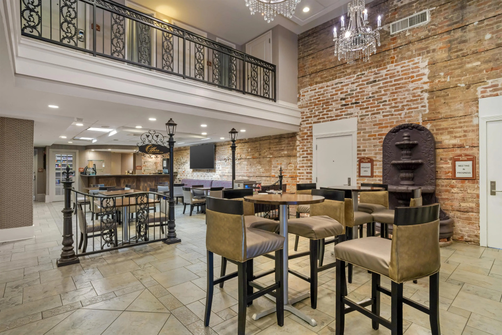 Best Western Plus St. Christopher Hotel