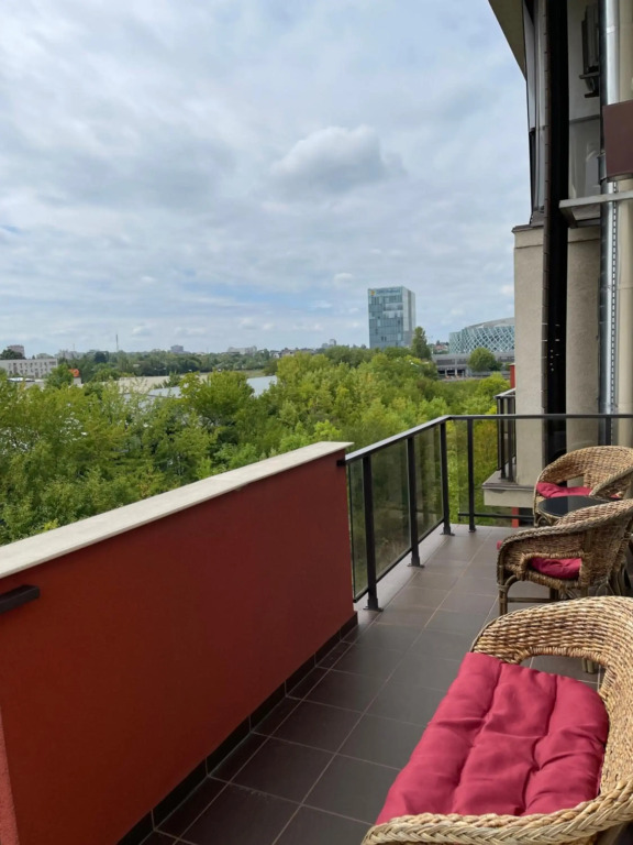 Sunny two room apartment, Baneasa, Petrom City.