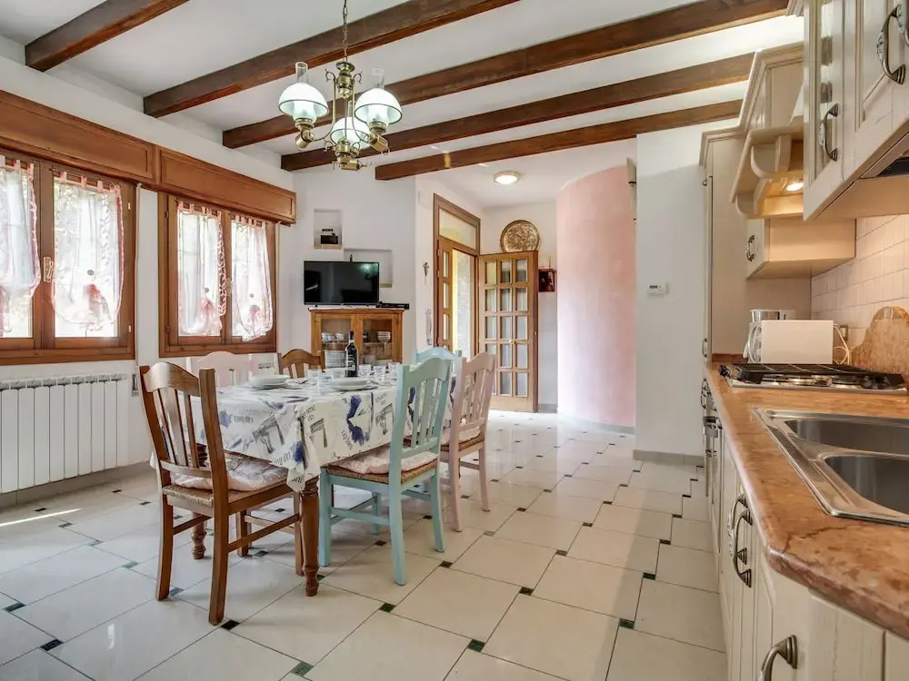 Lovely Apartment in Rosolina Mare Near Sea