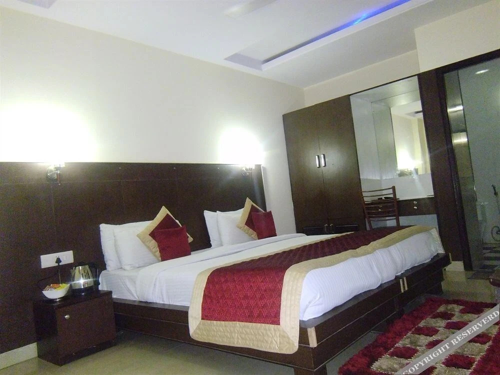 Airport Hotel Breeze