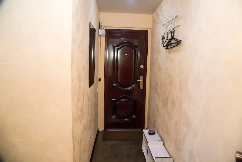 Apartment on Metallurgov 41