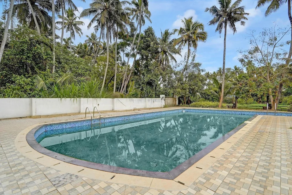 Deluxetownhouse Oak Thiruvallam Lakeview