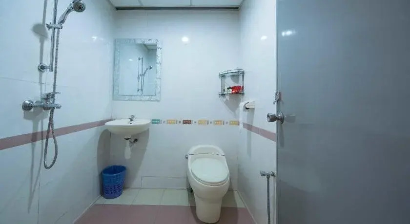 OYO 122 Hotel Chinatown 2