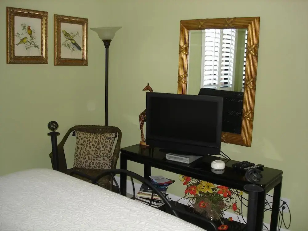 Broadmoor 1202