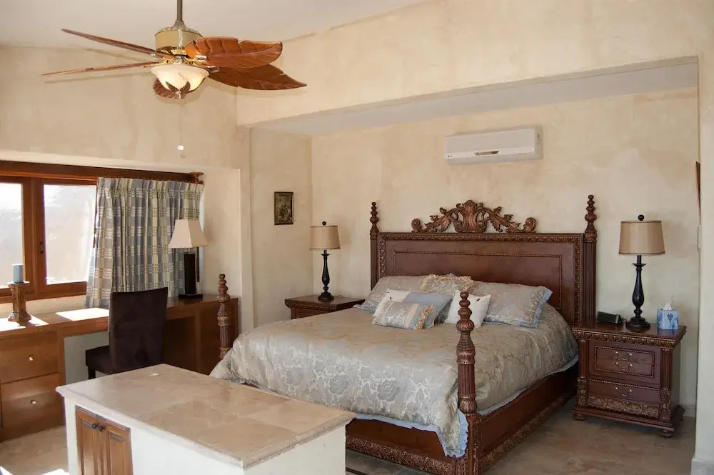 4 BR Villa Near Los Cabos' Best Surfing: Villa Vista del Mar