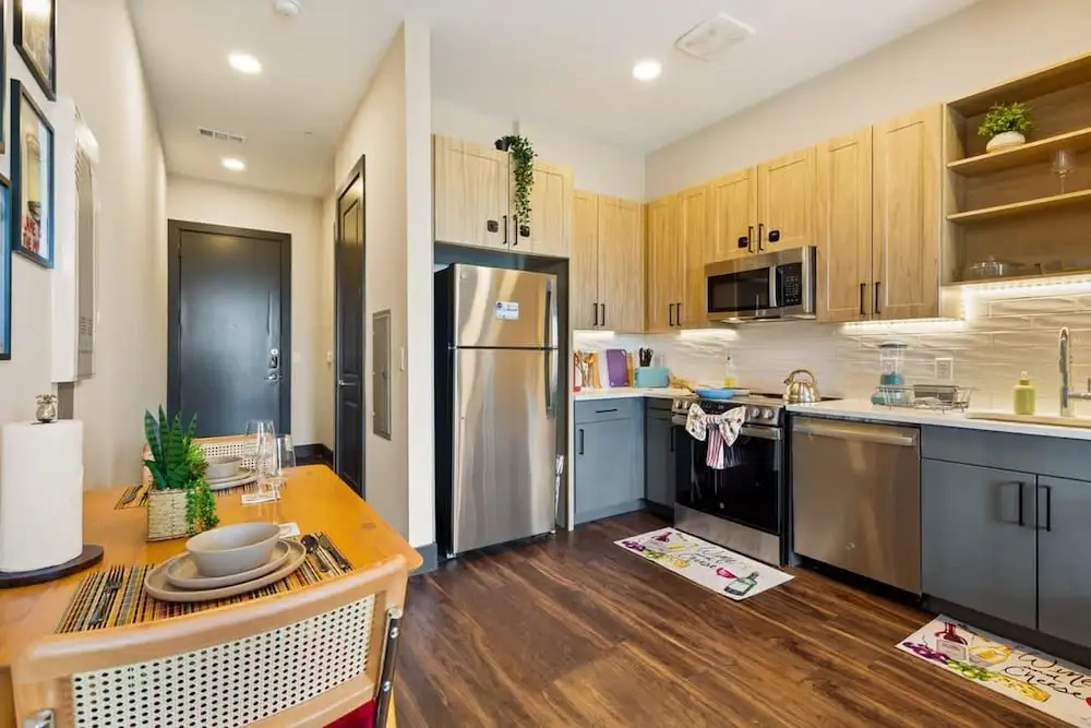 6min to Domain 12min DT Balcony Free Parking