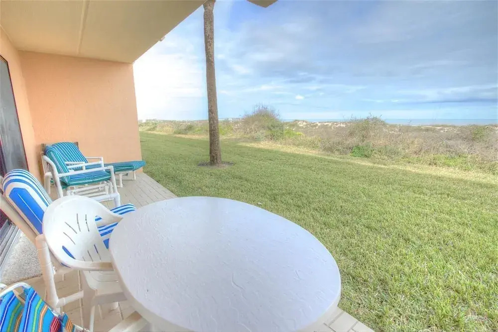 SEA Haven 115 [2/2] Free Activities! & Oceanfront Wifi Pool