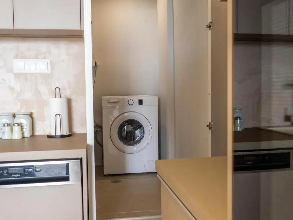 Central Urban Luxury Sea View Apt Since 2009