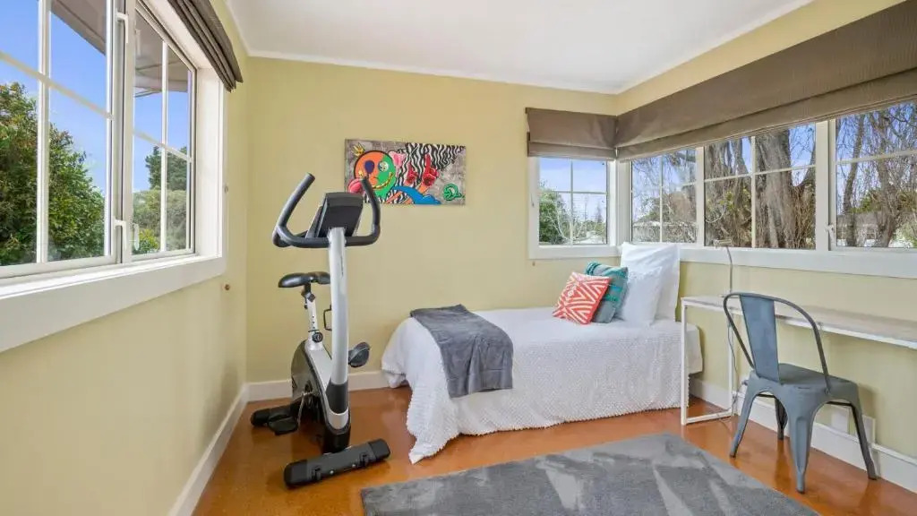 A Ray of Sunshine - Manly Holiday Home