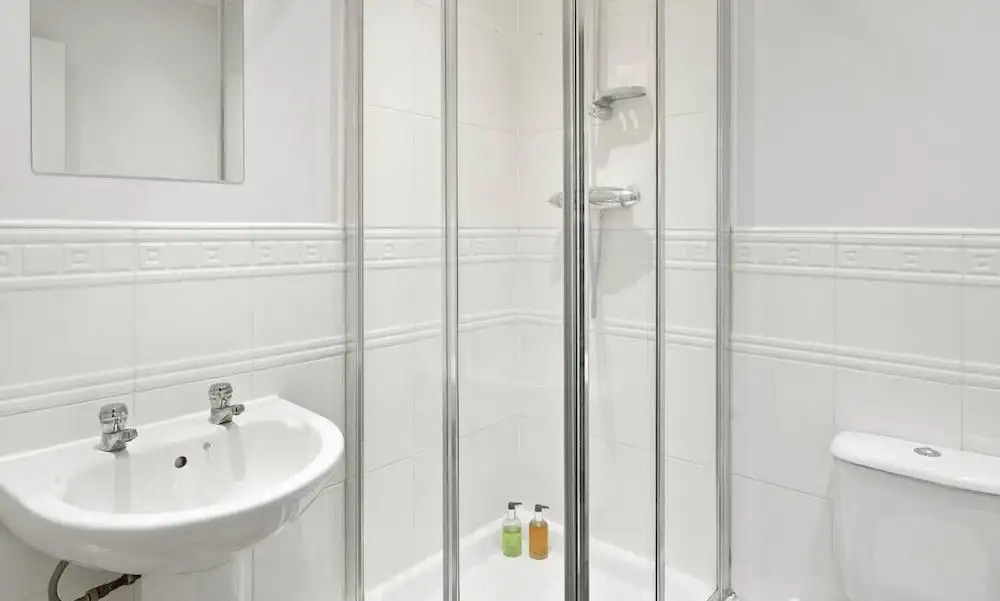 25 Off Weekly Contractor & Family Apt