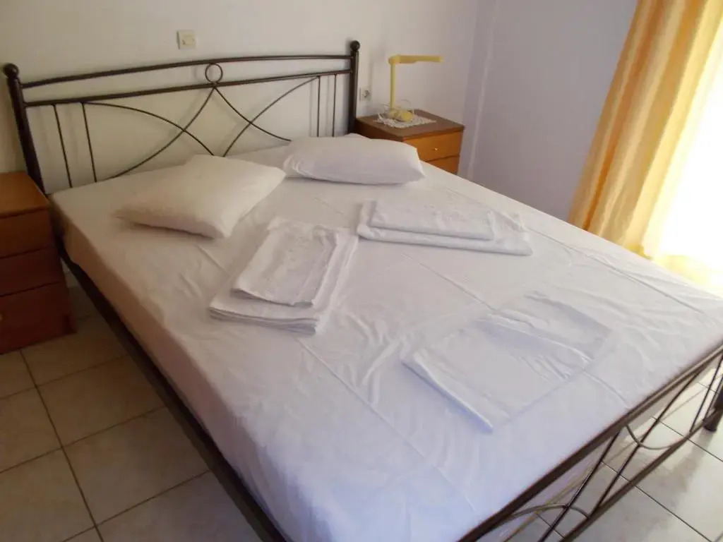Helios Rooms