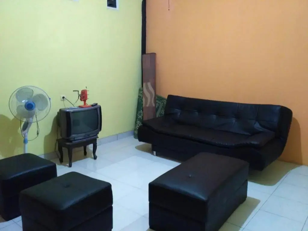 Jlatren Homestay