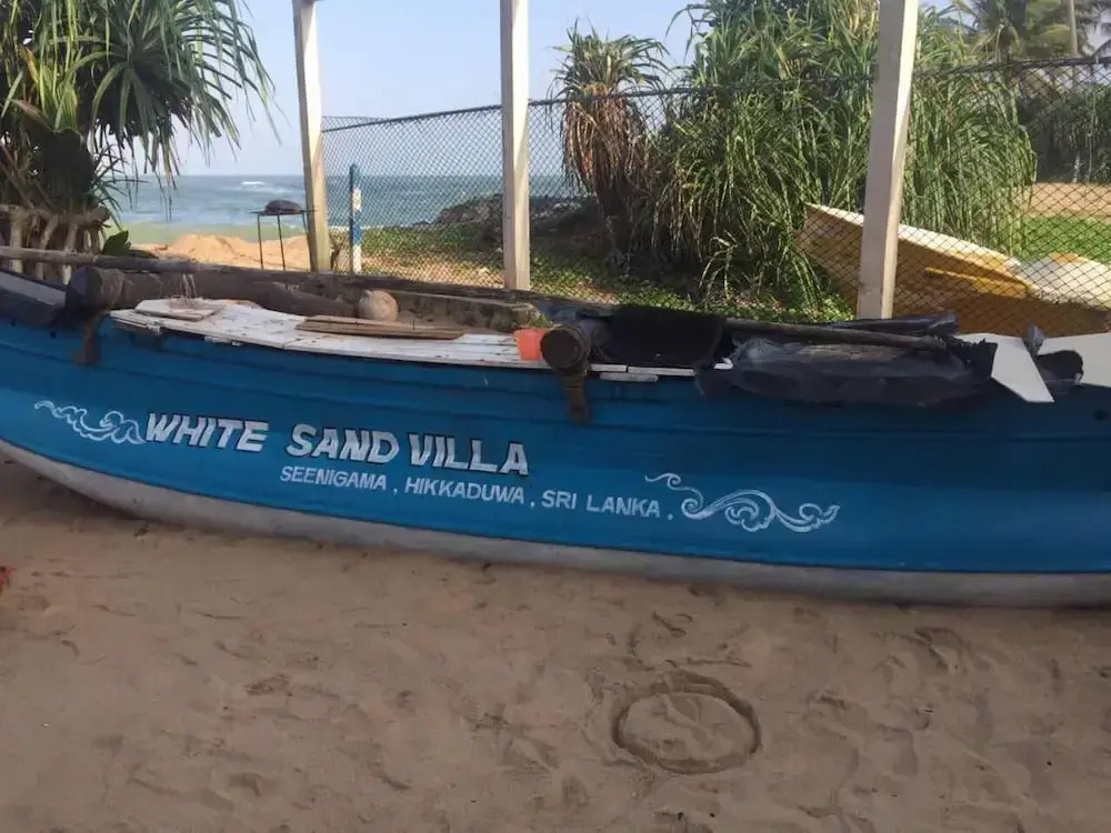 White Sand Villa - Beach front