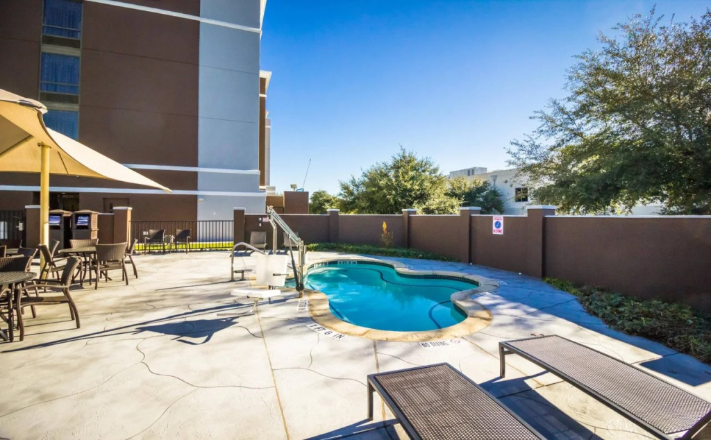 Atwell Suites Austin Airport by IHG