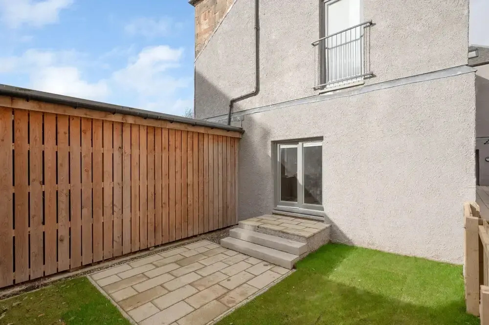 312 Reid's Corner - by Stay Dunfermline