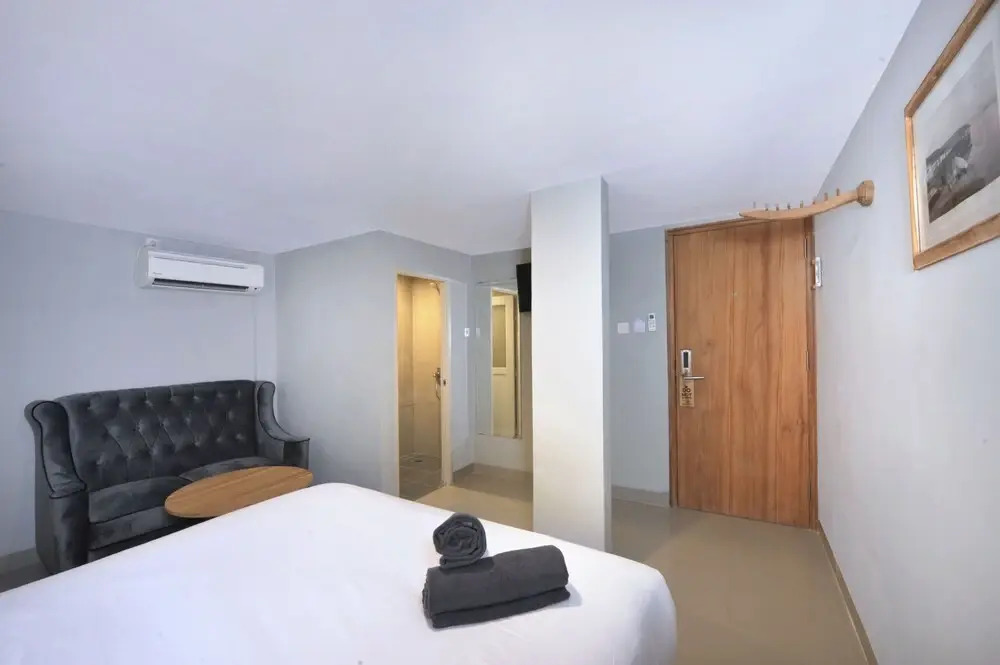 Arimbi Stay Surabaya