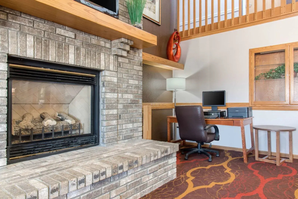New Prague Inn & Suites, New Prauge