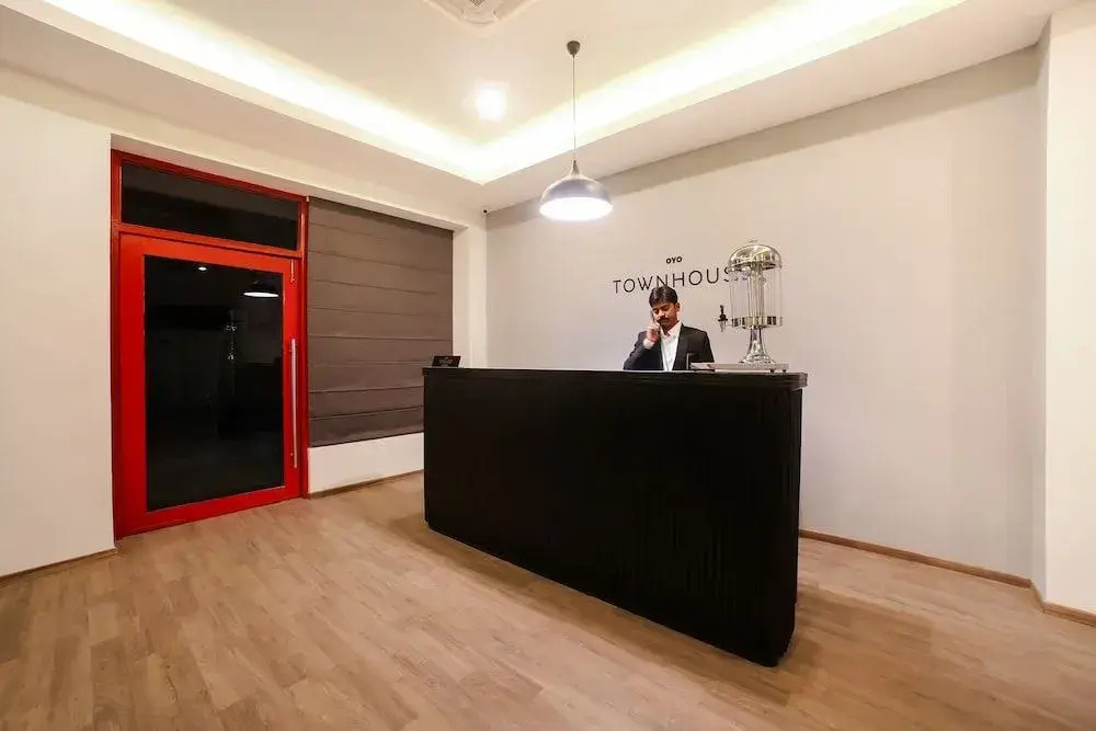 OYO 25074 Flagship Hotel Imperial