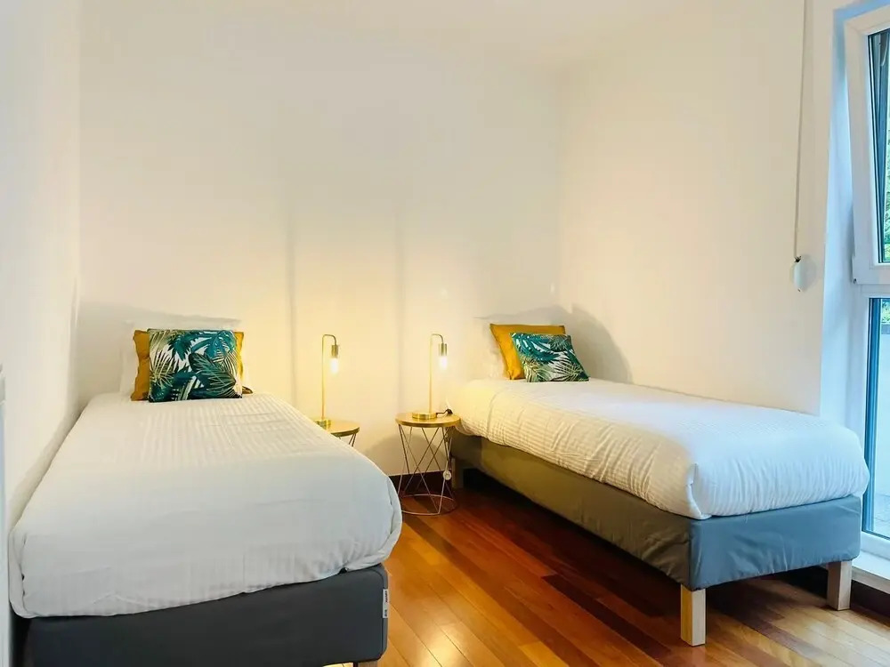 Luxury Green Penthouse Terrace & Parking