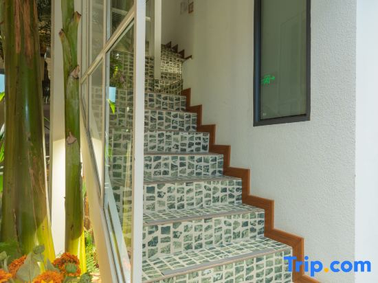 Meiduo Boutique Homestay (Weishan Ancient City Snack Street)