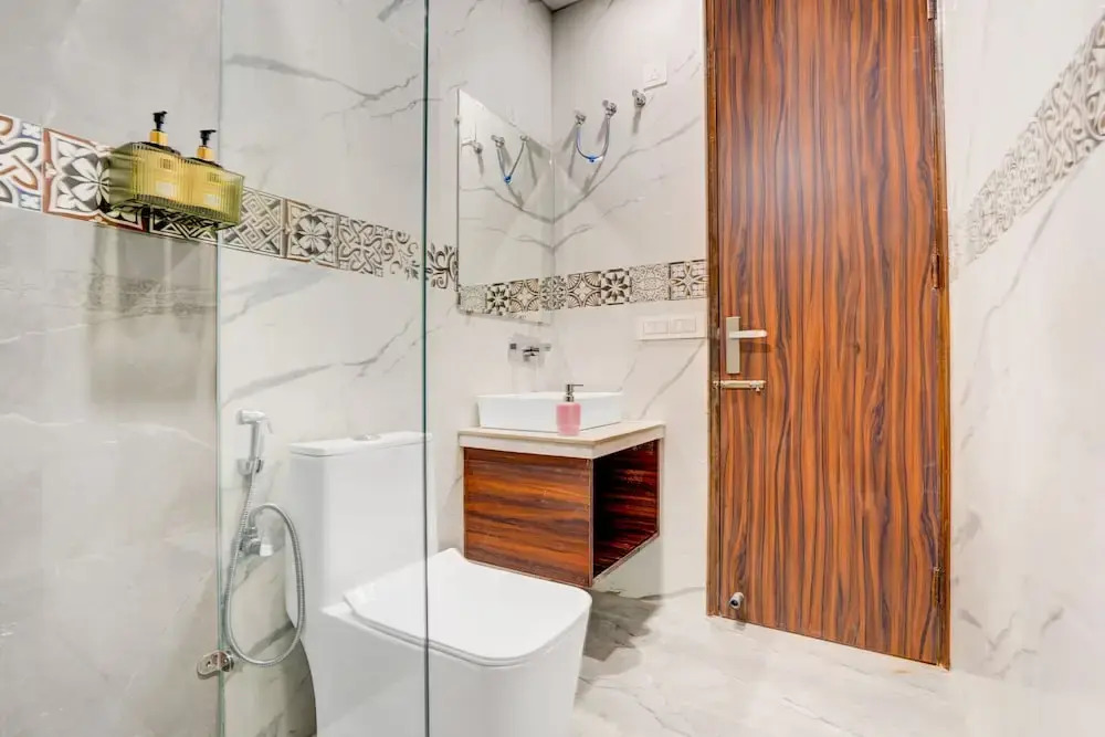 Alaya Stays Serene Woods Hotel Near Mall Road