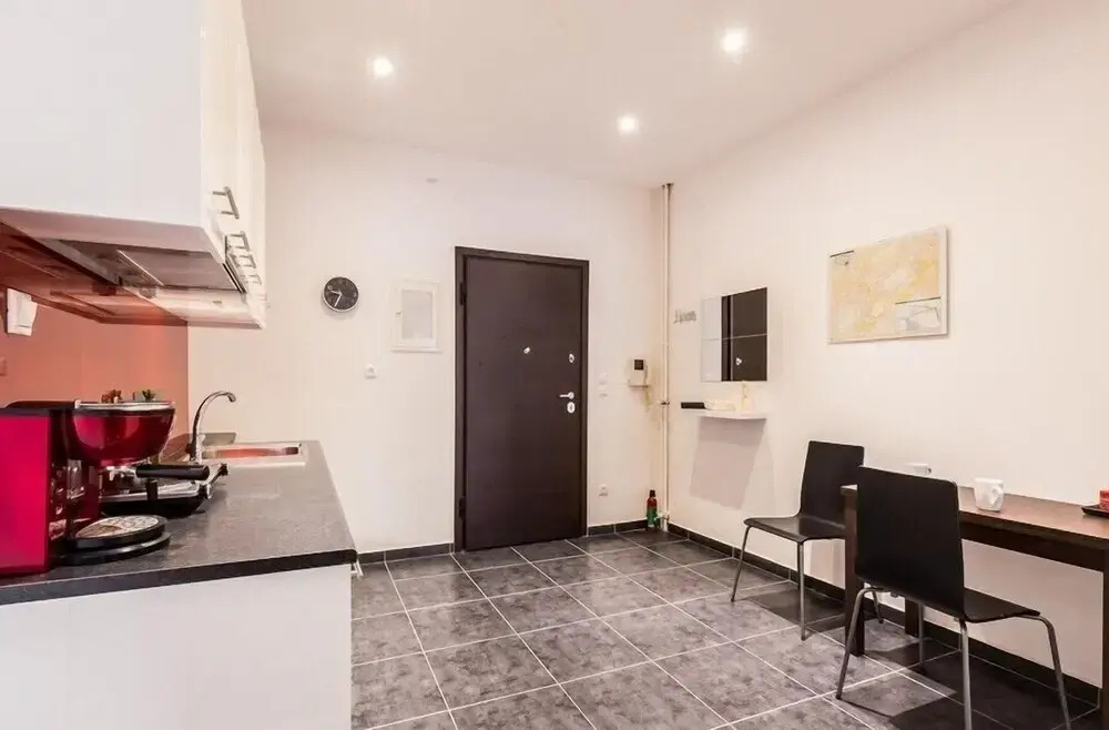 Brand new apartment with one bedroom next to Metro