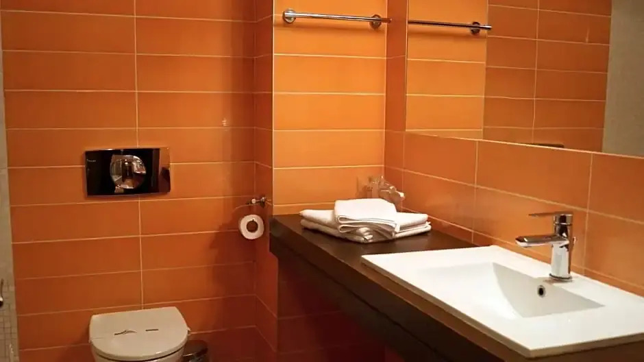Hotel Wolf 2