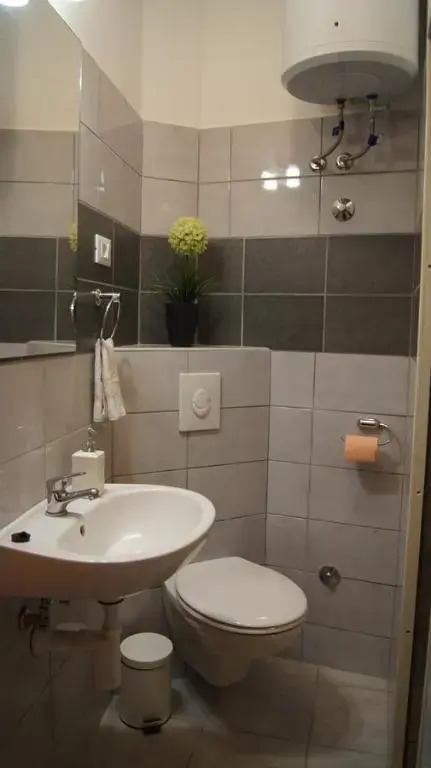 Micro Rooms