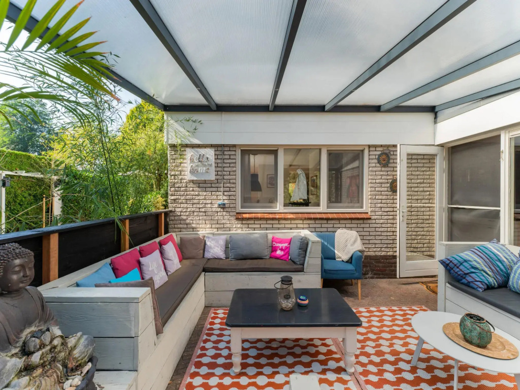 Cozy villa with wellness tub, sauna and spacious garden
