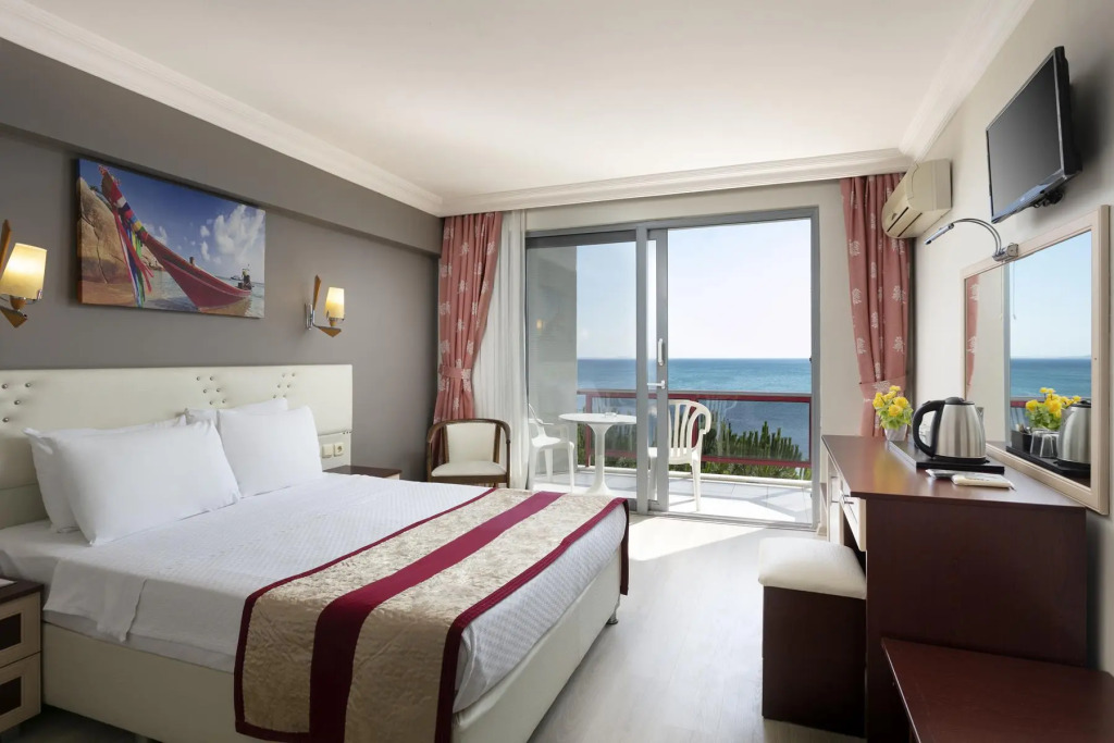 Hattuşa Vacation Beach Hotel