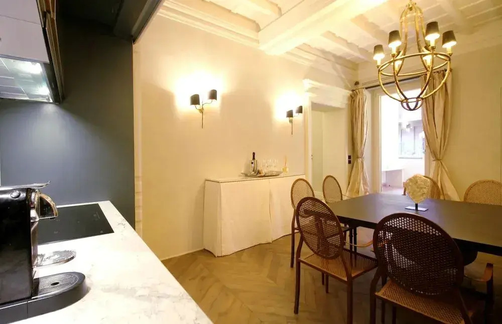 Deluxe Spanish Steps Experience