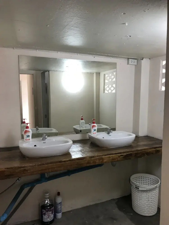 Holiday Phangan - Hostel & Bar