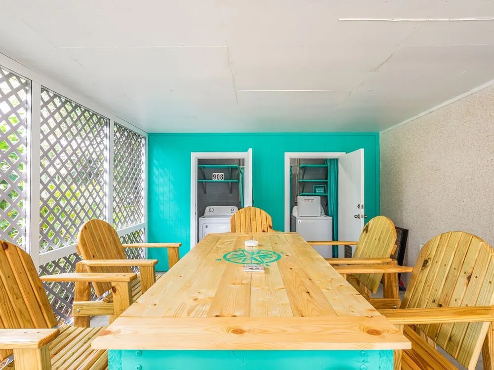 Castaway Cottage
