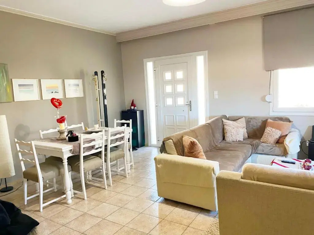 Villa Kenzo 30 metres from the beach