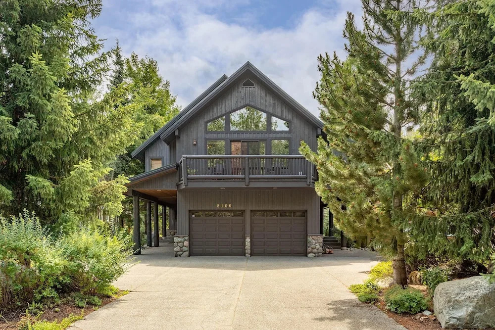 8166 Nicklaus North