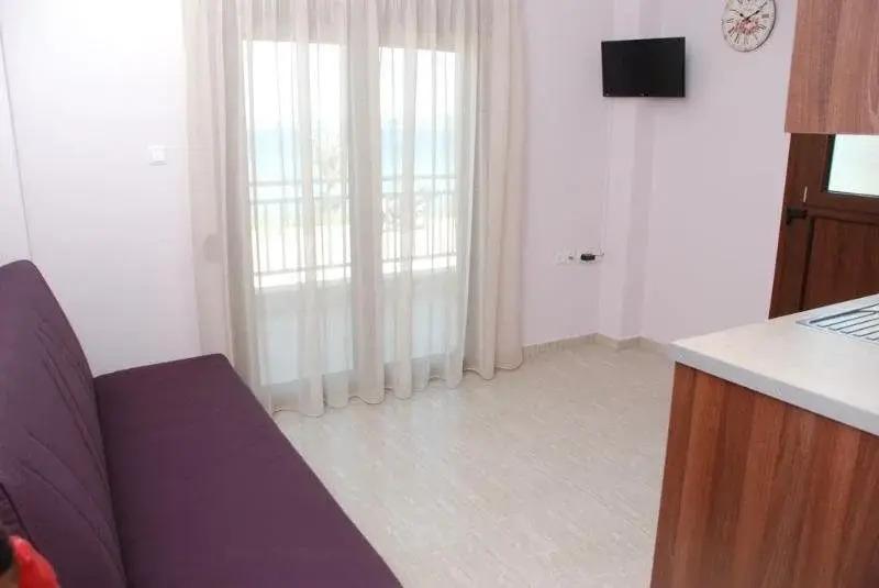 Marianna Apartments