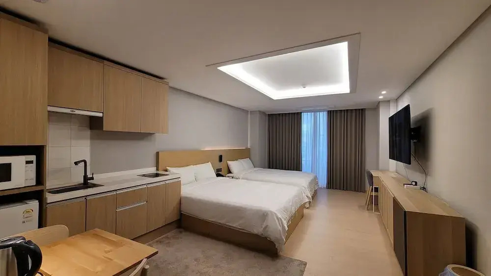 World Tourist Hotel