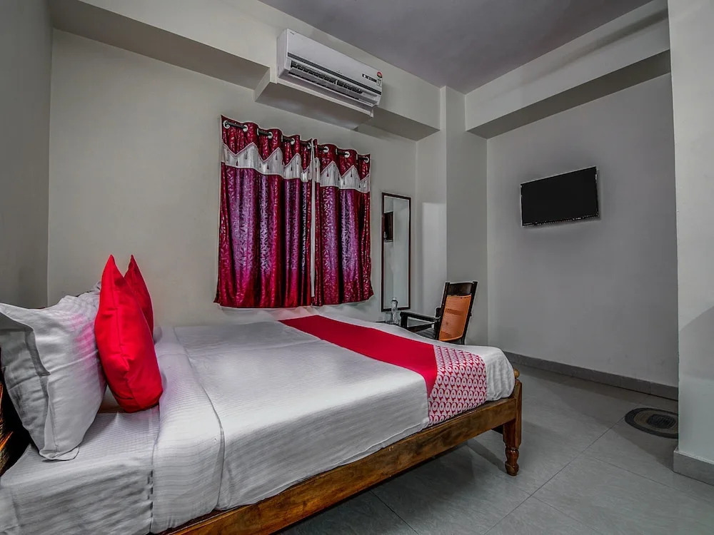 OYO 10743 Silver Villa Guest House