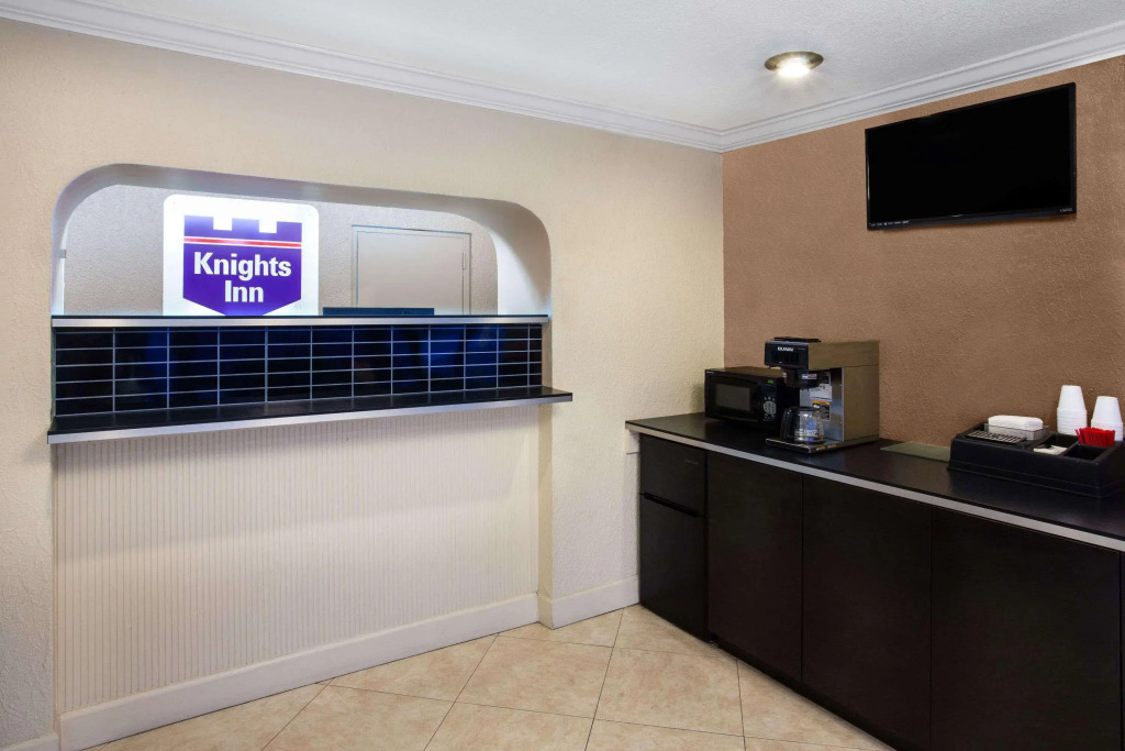 Knights Inn Orlando
