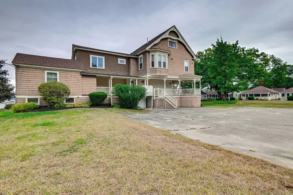 Lake Winnipesaukee Condo w/ Beach Access!