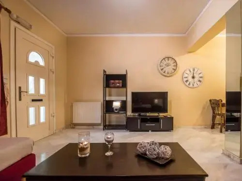 Ira Apartments