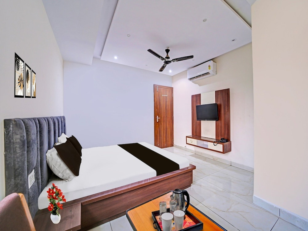 Townhouse LIG Main Road Indore