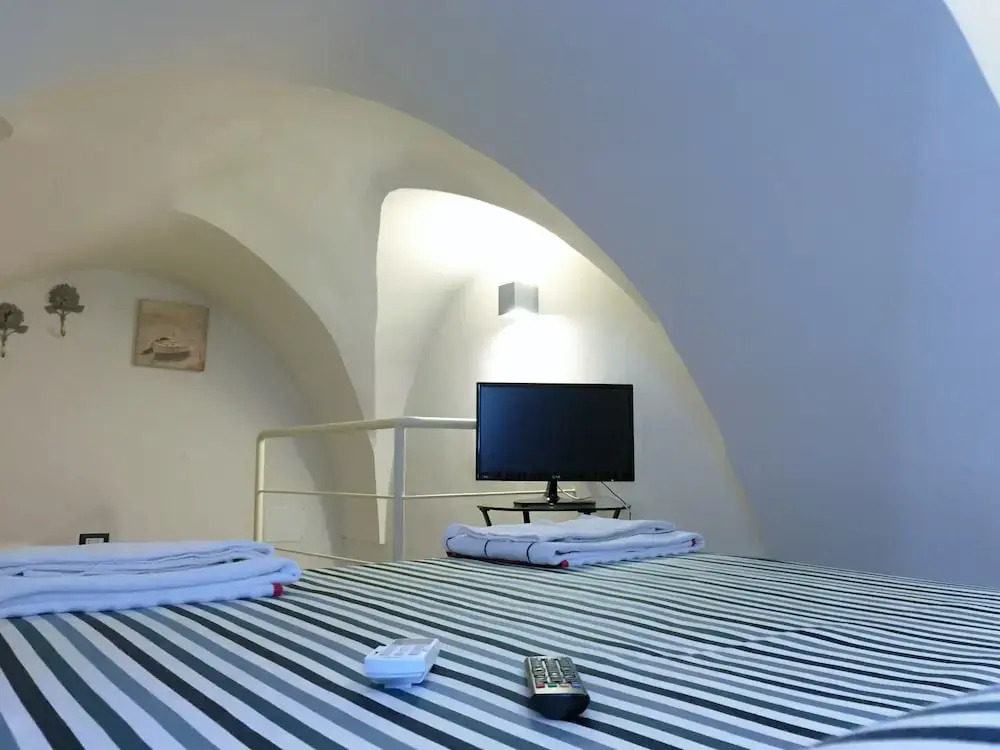 Cathedral Suite - Otranto City Center - Solarium & Jacuzzi