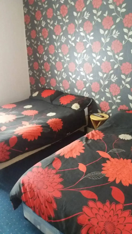Crompton Hotel