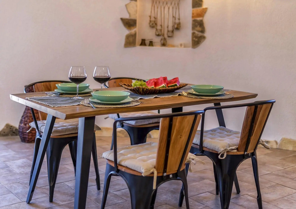 Heritage in Mirca with 2 bedrooms and 1 bathrooms