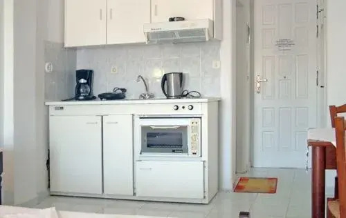 Erato Apartments