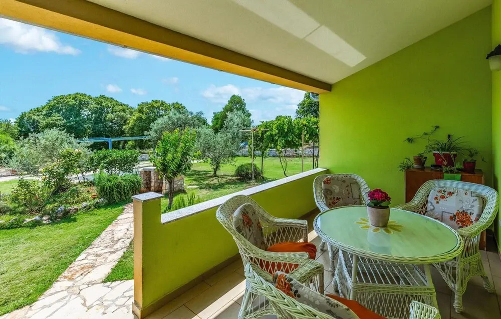 Awesome Home in Sisan With Wifi and 2 Bedrooms