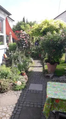 Zimmer Frei
