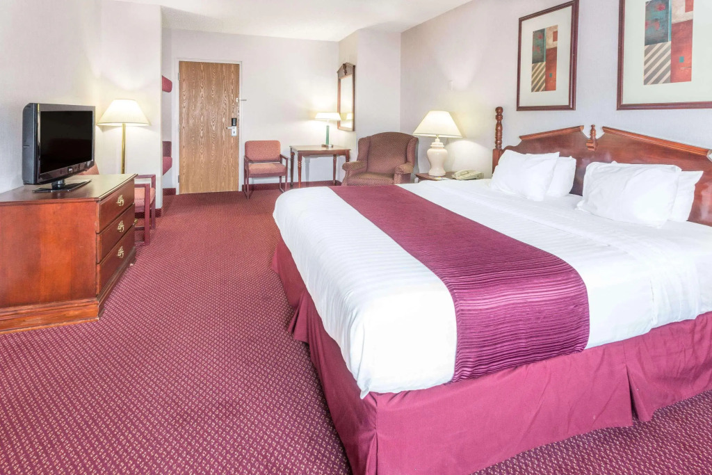 Studio 6 Suites - Tiffin, OH